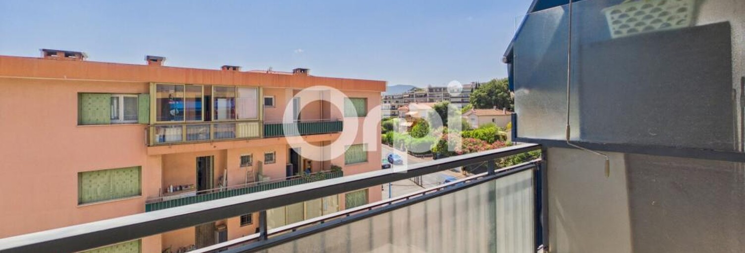 Appartement 1 Pièce 22 m² à louer à Mandelieu-la-Napoule (06210)