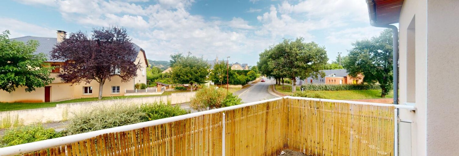 Appartement 2 Pièces 43 m² à louer à Saint-Christophe-Vallon (12330)