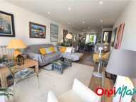 EXCLUSIVITÉ ROYAN – À deux pas du marché, un appartement rénové de 90 m² avec terrasse — photo 2