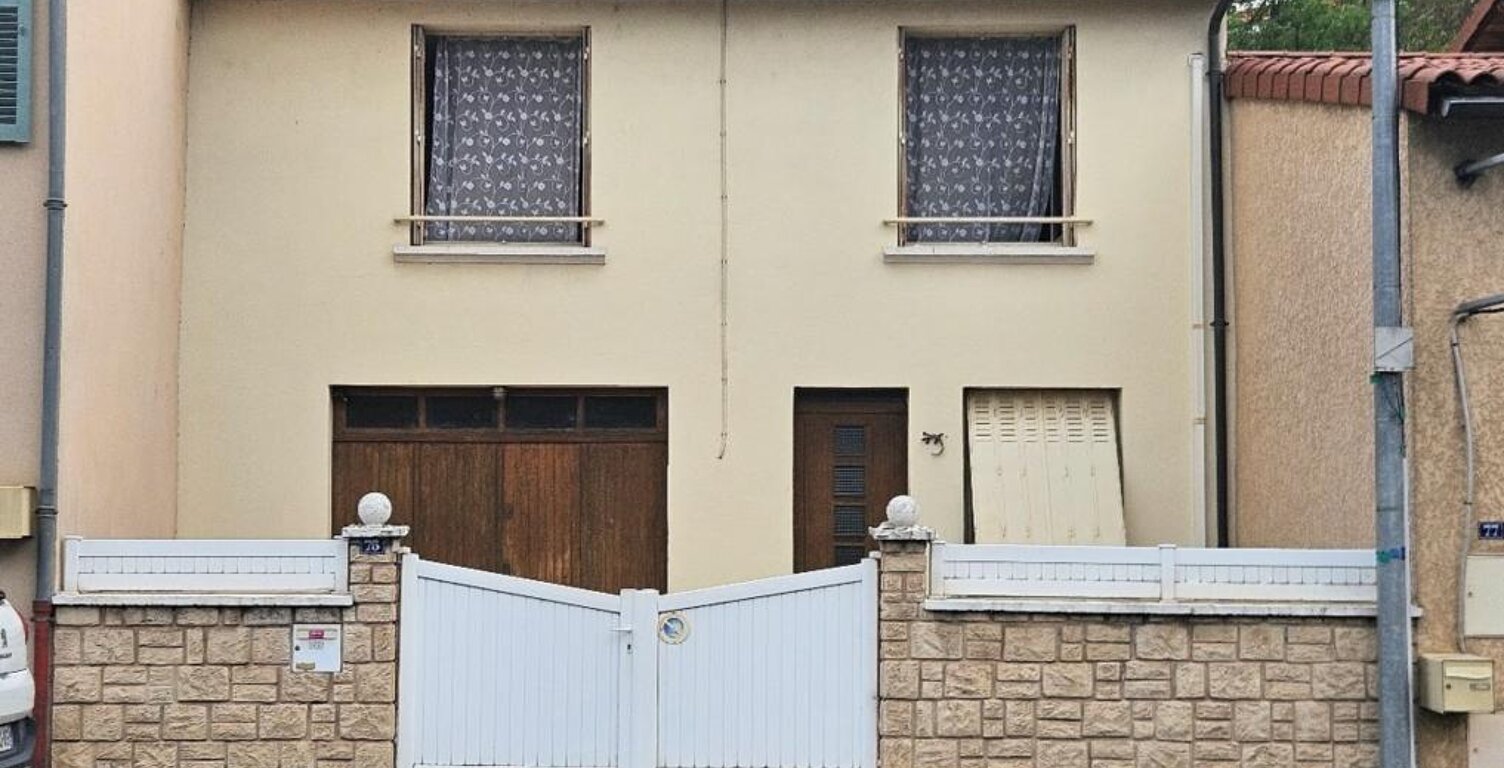 Maison à rénover – 2 chambres - Extérieurs - Garage - Pont-du-Château (63) — photo 1
