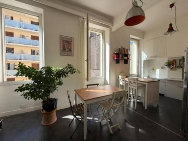 Vente Appartement T3/T4 77 m² Marseille 1er – Quartier Longchamp (Charmant 3 Fenêtres Marseillais) — photo 1