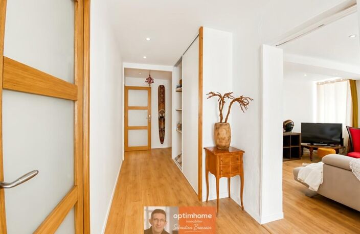 Ensemble immobilier – 2 appartements – 184 m² habitables – Chaussin centre – Potentiel locatif — photo 2