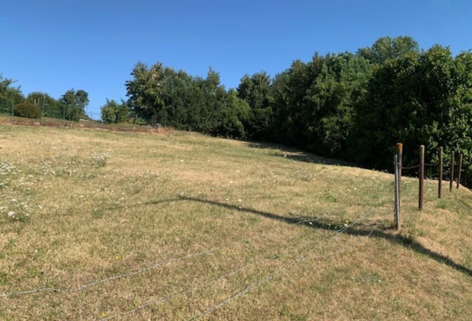 Terrain à vendre  Proche de CLERMONT (60) — photo 1