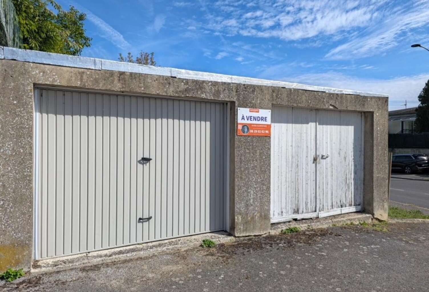 A VENDRE LOT DE 2 GARAGES A LAON ! — photo 1
