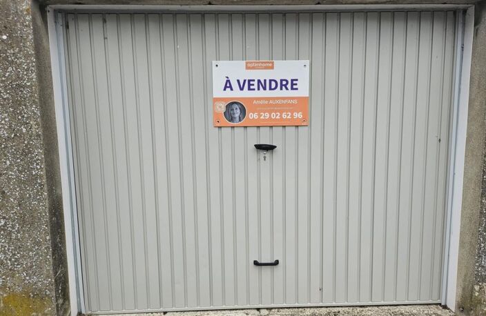 A VENDRE LOT DE 2 GARAGES A LAON ! — photo 4