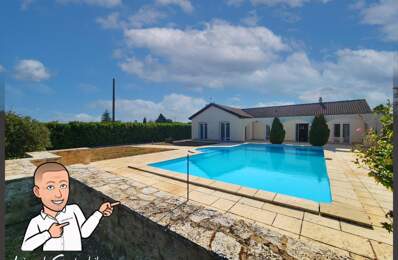 Maison à vendre de plain pied 3 chambres double garage et piscine sur la commune de  PINEUILH (33) — photo du bien