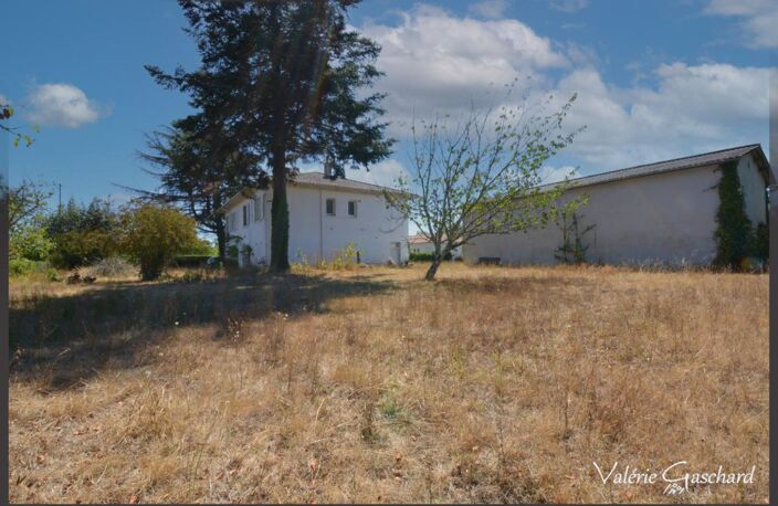 Saint seurin sur l'isle -Maison 4 chambres + sous sol total, grange et terrain — photo 3