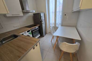 Appartement 4 pièces 2400 €
