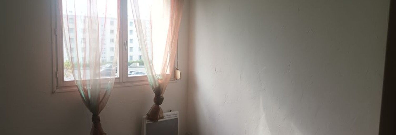Appartement 1 Pièce 9 m² à louer à Saint-Priest (69800)