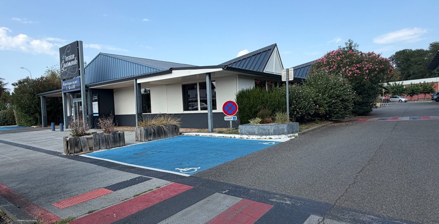 Fonds de commerce à vendre JUILLAN (65) — photo 1