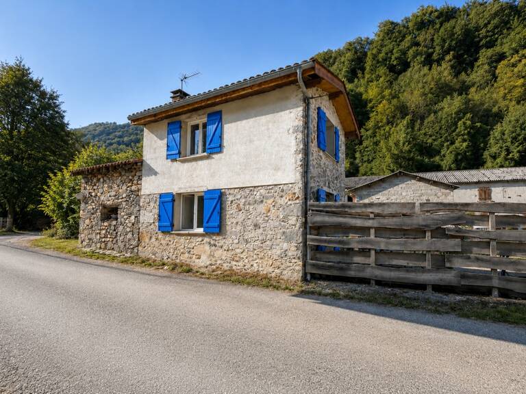   Charmante petite maison avec jardin et garage — photo 1