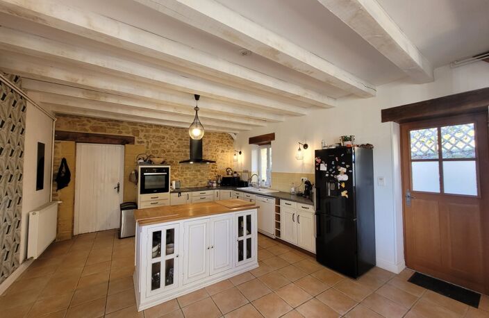 Propriete à vendre 10 pièces MAUZAC ET GRAND CASTANG (24) — photo 4