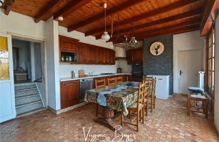 Exclusivité - Maison de 190 m² – 4 chambres – Terrain clos de 7 500 m² – Beau potentiel - Proche commodités — photo 4