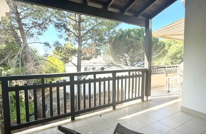 LA BAULE – 2 CHAMBRES – DERNIER ÉTAGE – TERRASSE 17,51 M² – PARKING – GARAGE POSSIBLE — photo 3