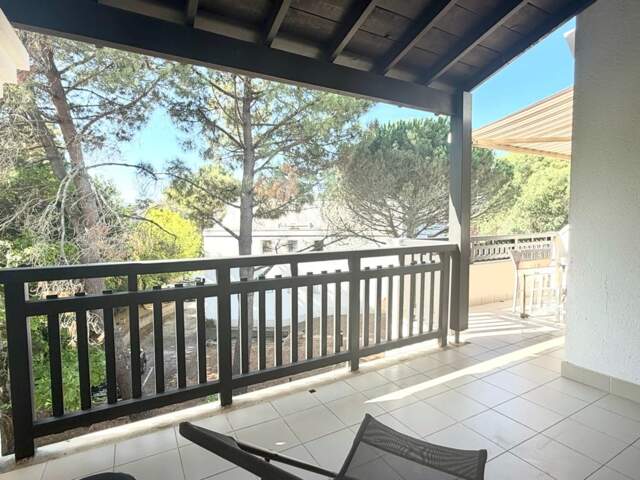 LA BAULE – 2 CHAMBRES – DERNIER ÉTAGE – TERRASSE 17,51 M² – PARKING – GARAGE POSSIBLE — photo du bien