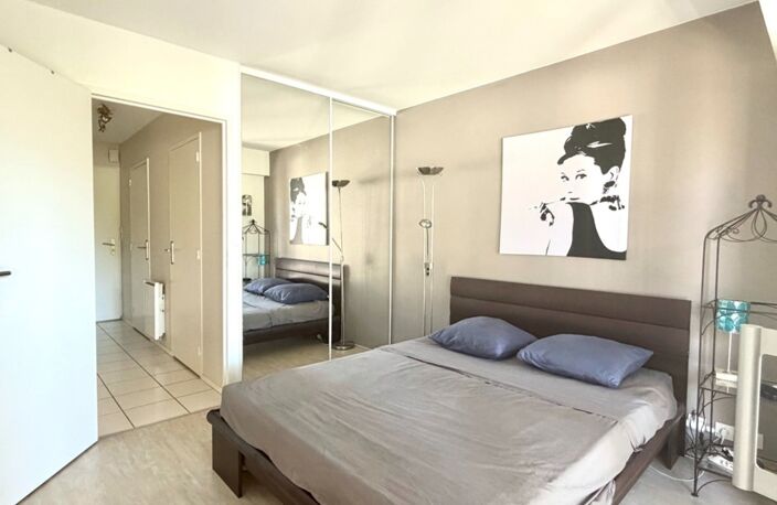 LA BAULE – 2 CHAMBRES – DERNIER ÉTAGE – TERRASSE 17,51 M² – PARKING – GARAGE POSSIBLE — photo 4