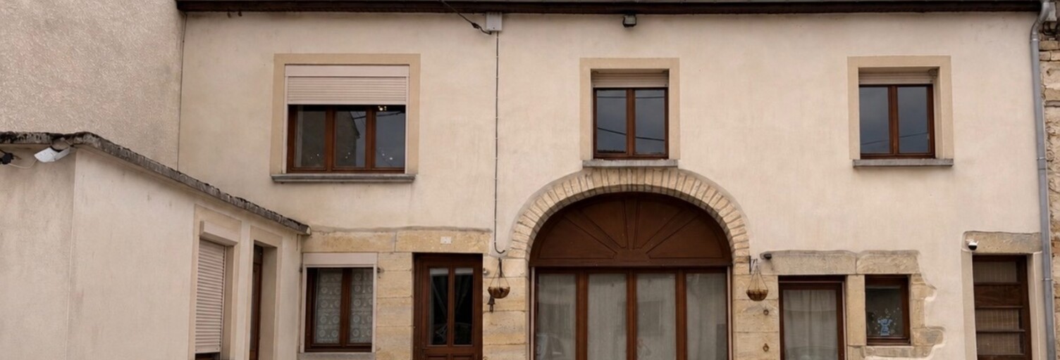 Maison 7 Pièces 203 m² à vendre à Lavoncourt (70120)
