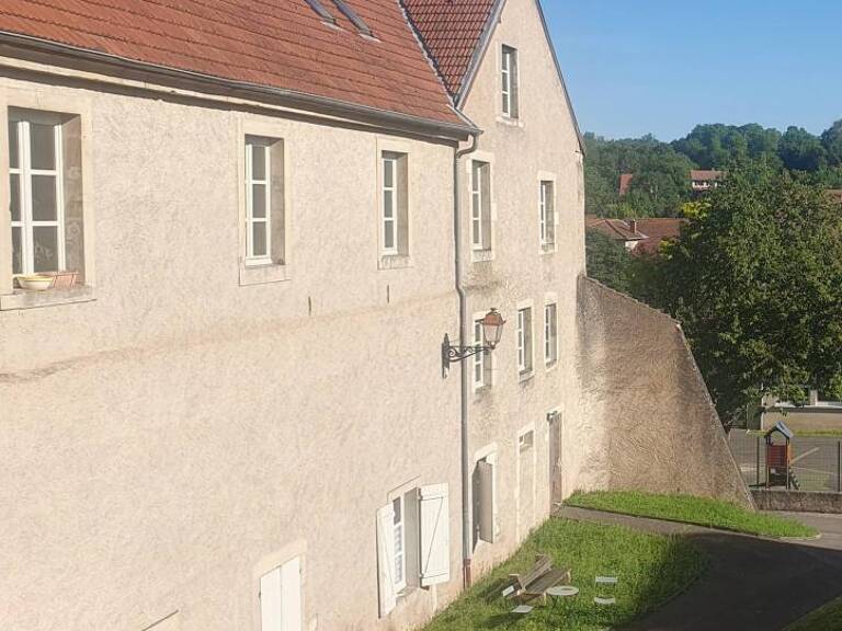 VIC-SUR-SEILLE Location Appartement T1 — photo 1