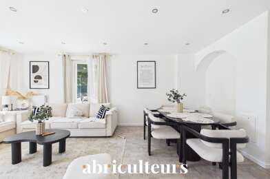 Appartement 4 pièces 382990 €