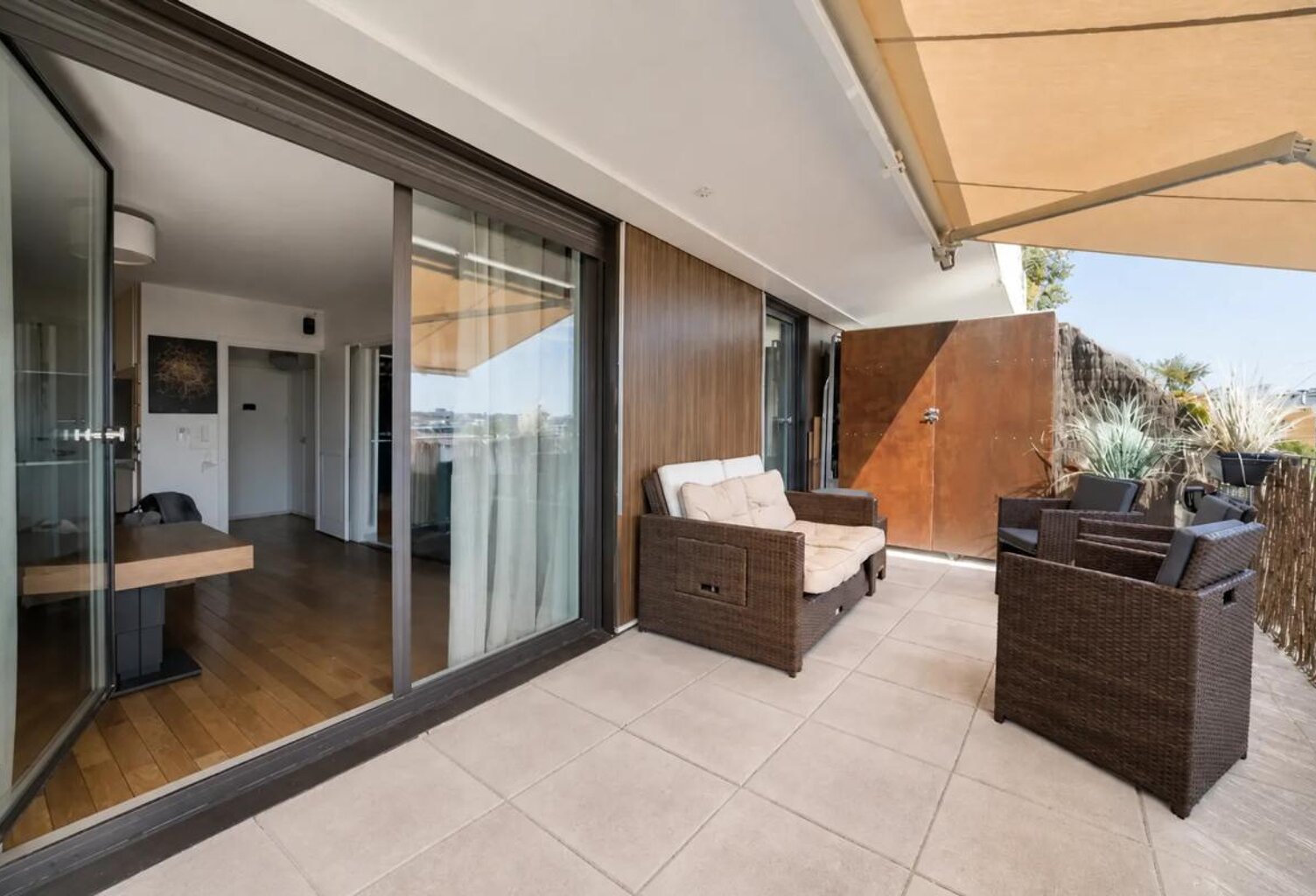 Appartement T2 à Paris 44m² avec terrasse 20m² sans vis à vis — photo 1