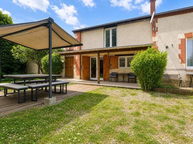 A saisir somptueuse maison de 8 pièces de 201 m² à Auxy !! — photo du bien