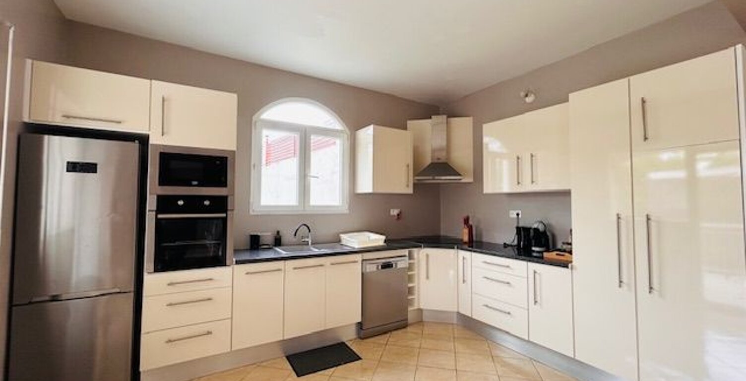 Appartement À Louer — photo 1