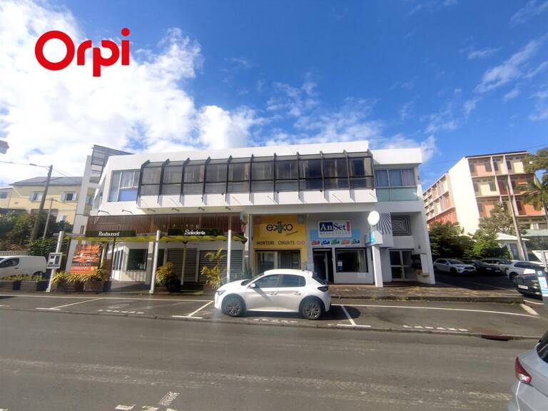 Local prof ou commercial centre ville du Tampon — photo 1