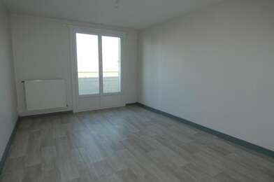 Appartement 3 pièces 807 €