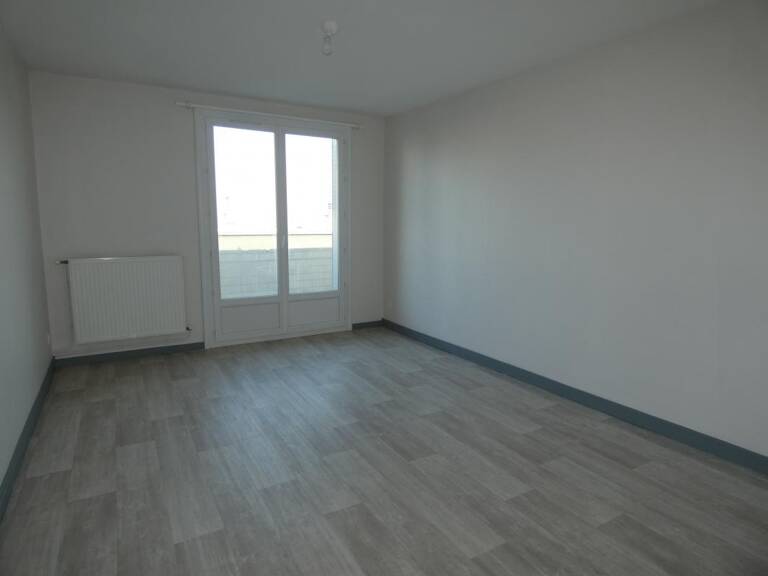 Appartement T3 - La Mulatiere - Vue dégagée — photo 1