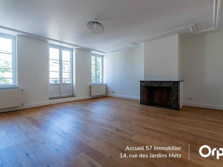Appartement À Louer — photo 1
