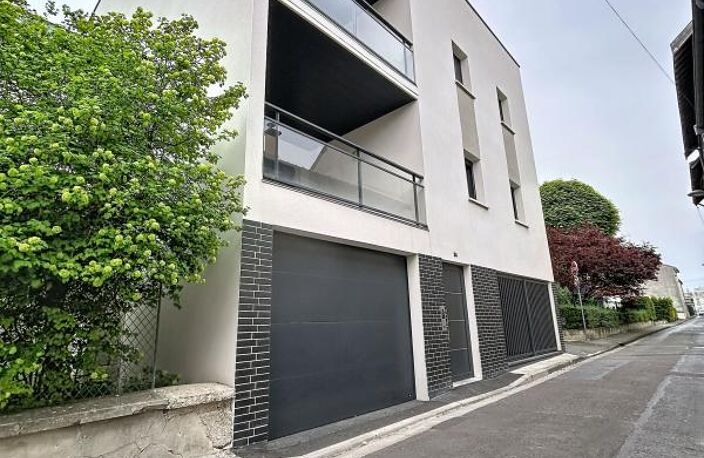 Appartement À Vendre — photo 2