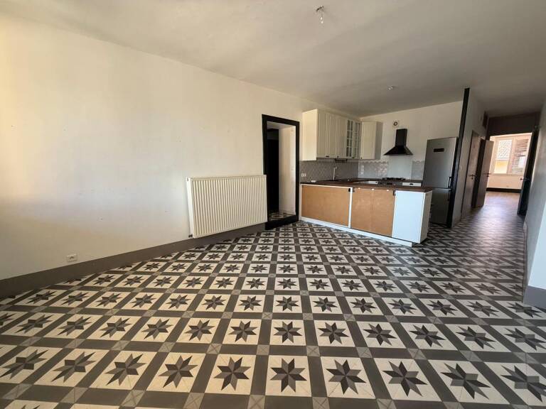 A VENDRE EN EXCLUSIVITÉ à Rumilly (74150) – Centre-ville – Appartement traversant de 120 m² avec annexes — photo 1