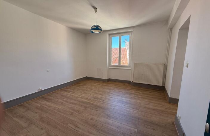 A VENDRE EN EXCLUSIVITÉ à Rumilly (74150) – Centre-ville – Appartement traversant de 120 m² avec annexes — photo 4