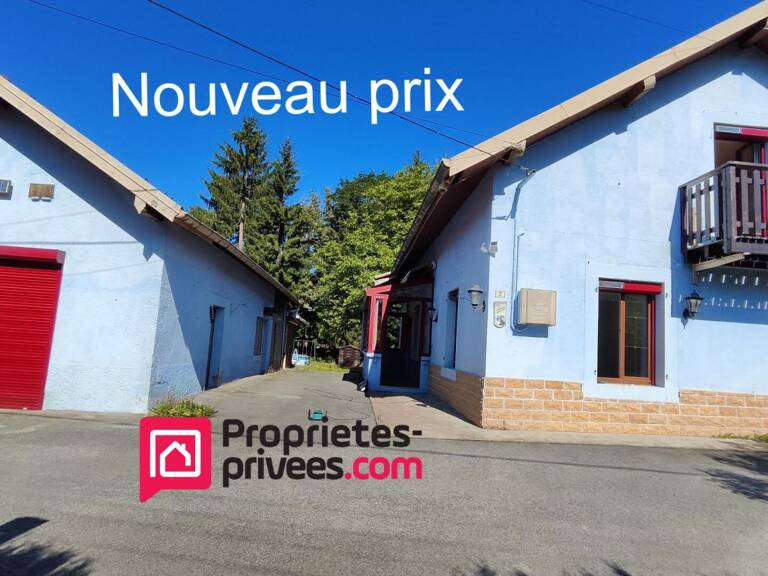 70290 Plancher Bas : Maison 4 pièces 122 m2 avec dépendances et garages — photo 1