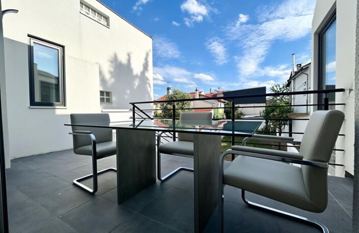 Fontenay Maison proche RER 15 min avec 2 terrasses, jardin et garage — photo 4