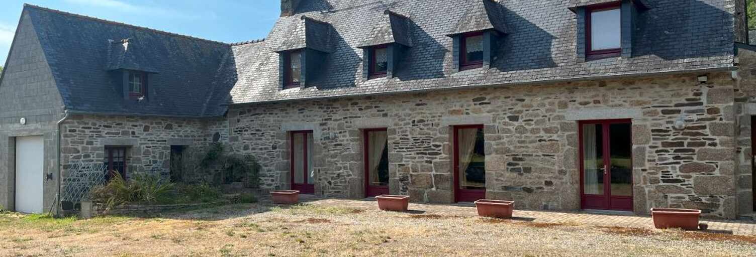 Maison 5 Pièces 136 m² à vendre à Plounévez-Quintin (22110)