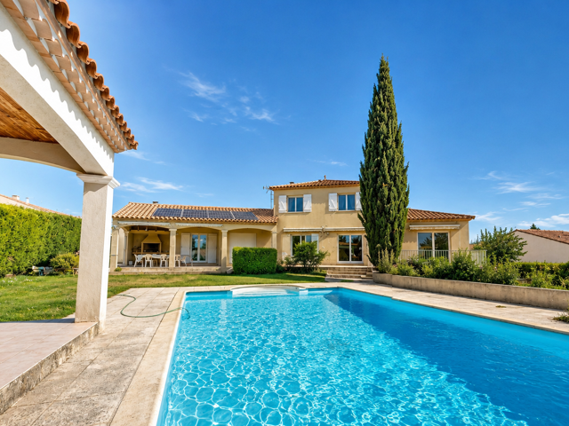 OUVEILLAN - VILLA DE 169M2 - PISCINE - TERRAIN DE 1603M2 — photo du bien