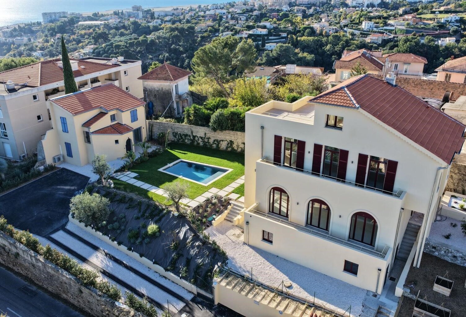 Propriété de 2 maison entièrement rénovées avec vue mer — photo 1