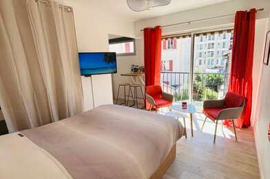 Appartement 1 pièces 866 €
