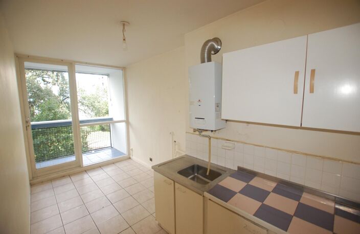 MERIGNAC CAPEYRON, T3 de 70 m² avec parking et ascenseur — photo 3