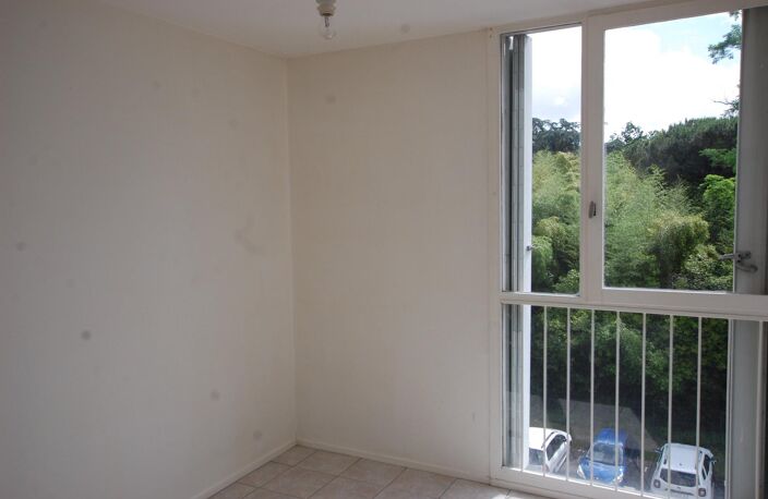 MERIGNAC CAPEYRON, T3 de 70 m² avec parking et ascenseur — photo 5