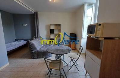 Studio meublé Lussac Les Chateaux 1 pièce(s) 22 m2 — photo du bien