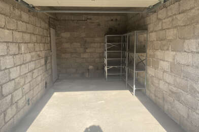 Garage  83 €