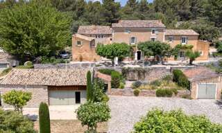 Maison 10 Pièces 490 m² à vendre à Saint-Saturnin-lès-Apt (84490)