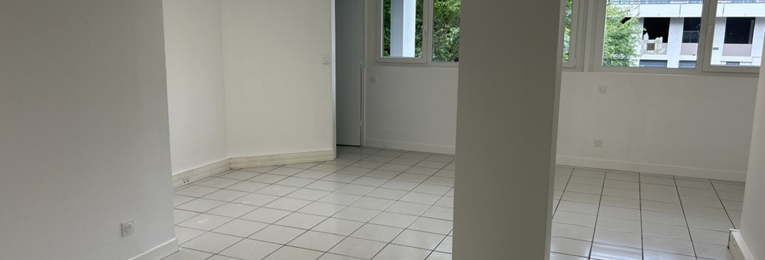 Commerce  61 m² à vendre à Lyon 9 (69009)
