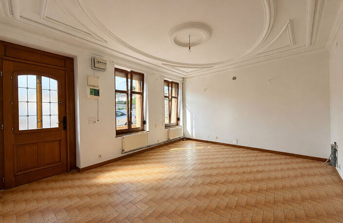 MAISON 5 PIÈCE(S) 131M² - VIVIER-AU-COURT — photo 2
