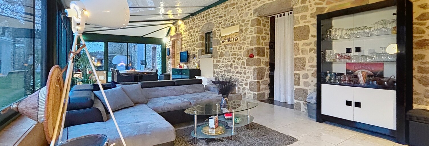 Maison 7 Pièces 162 m² à vendre à Mézangers (53600)