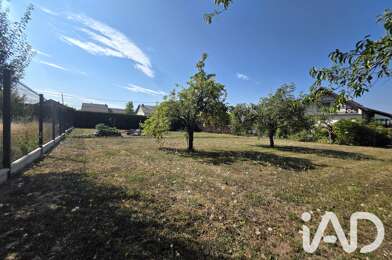 Terrain  64000 €