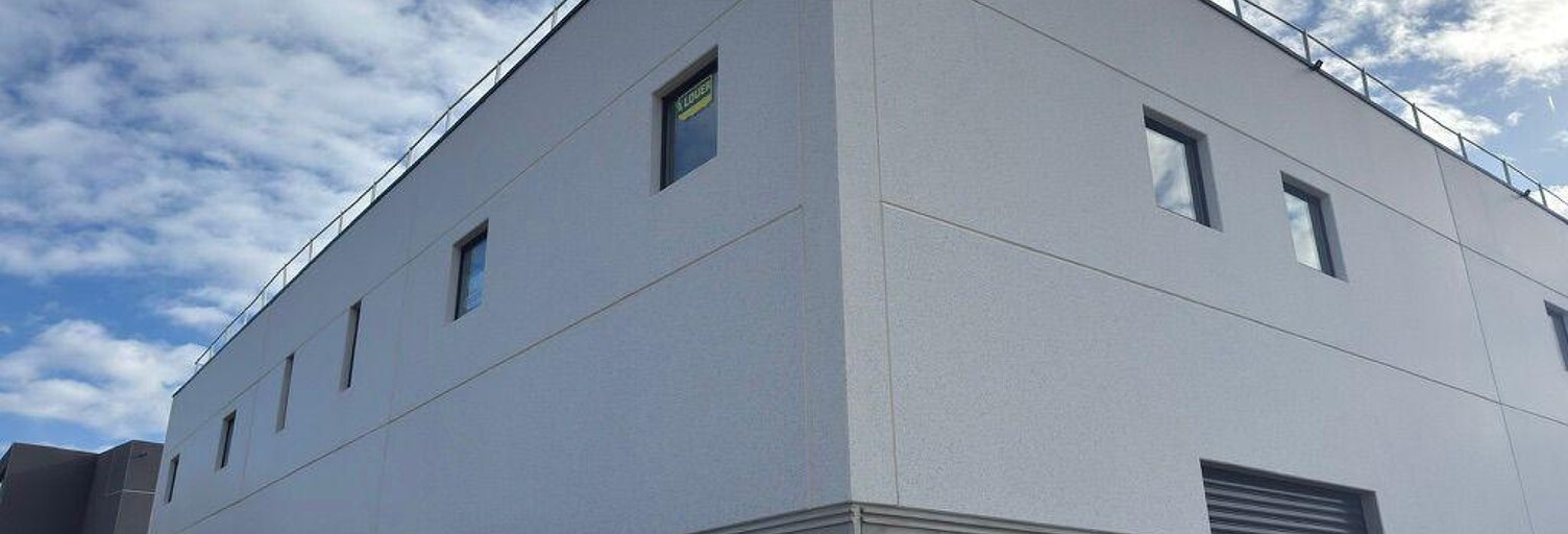 Commerce  155 m² à louer à Signes (83870)