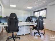 Location Murs commerciaux 155 m&sup2; — photo 3